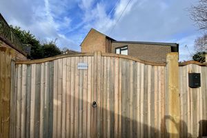 Photo 30- click for photo gallery